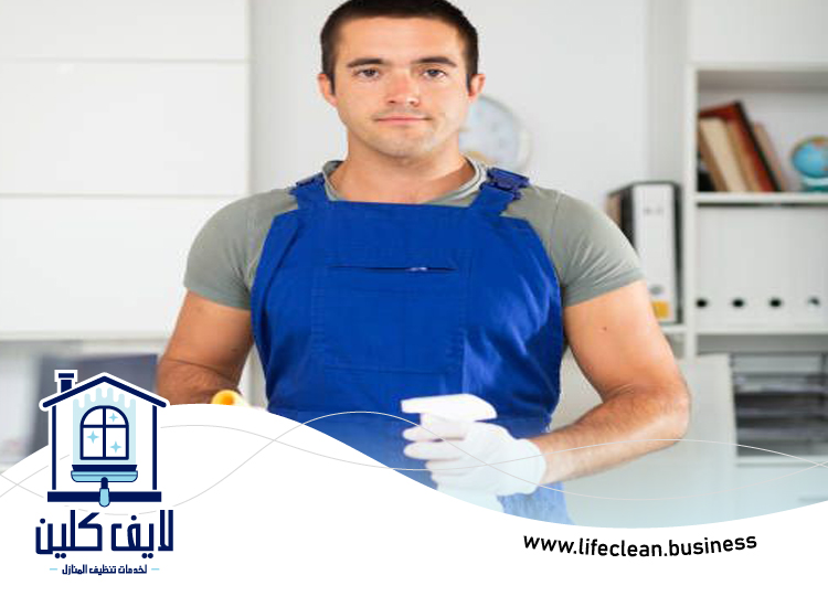 عمال تنظيف بالساعة في دبي 3 عمال تنظيف بالساعة في دبي